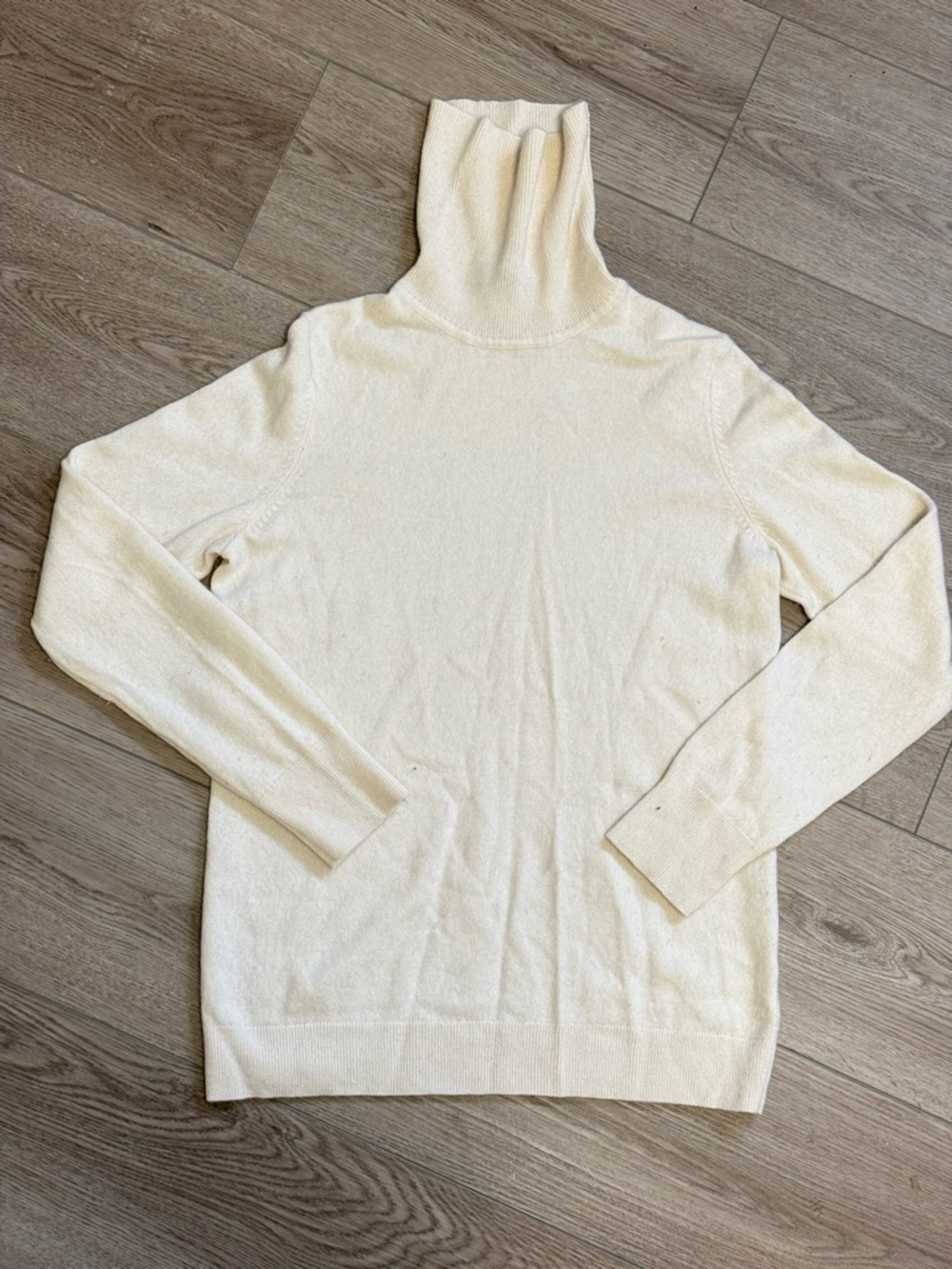 Talbot Pure Cashmere Women’s Cream Turtleneck Sweater Sz.M